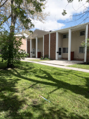 Townhomes for rent in Amherst, New York. Fountainview West on Joe McCarthy Drive.