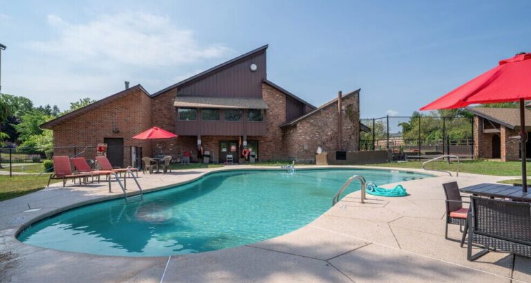 Williamstowne Village Apartments