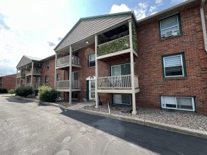 Apartments for rent in Tonawanda, New York. Autumn Terrace Apartments on Sheridan Drive.