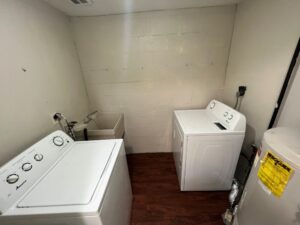 Fountainview West Apartments laundry room.