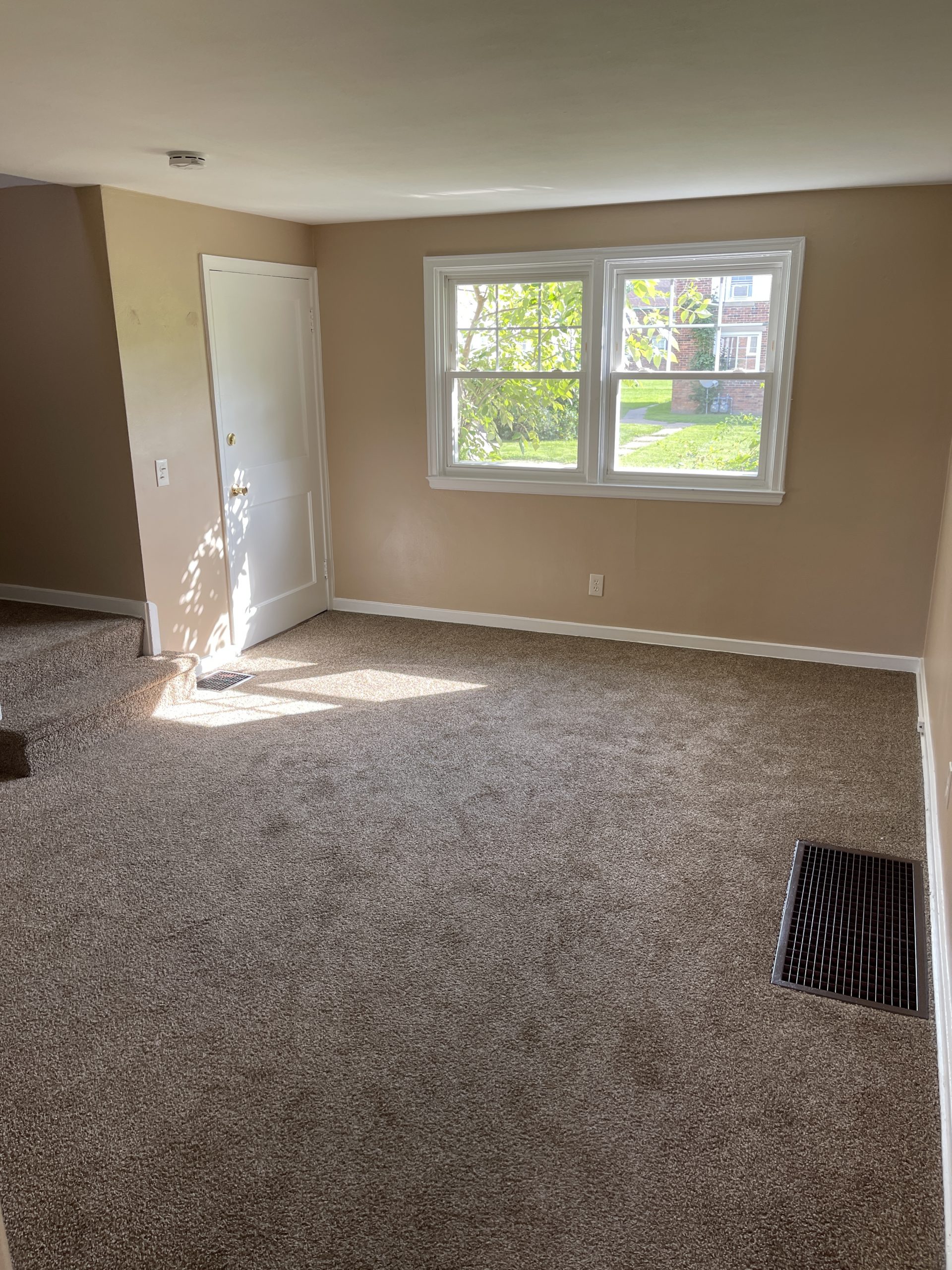 Living room inside of the townhouses for rent at Milpine Garden community.