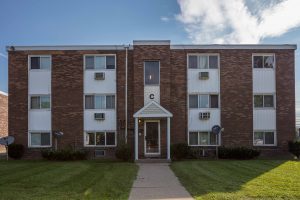 Bellreng Apartments for rent in the Niagara Falls, New York area.