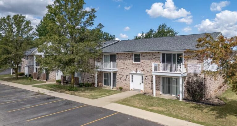 West Summerset Apartments